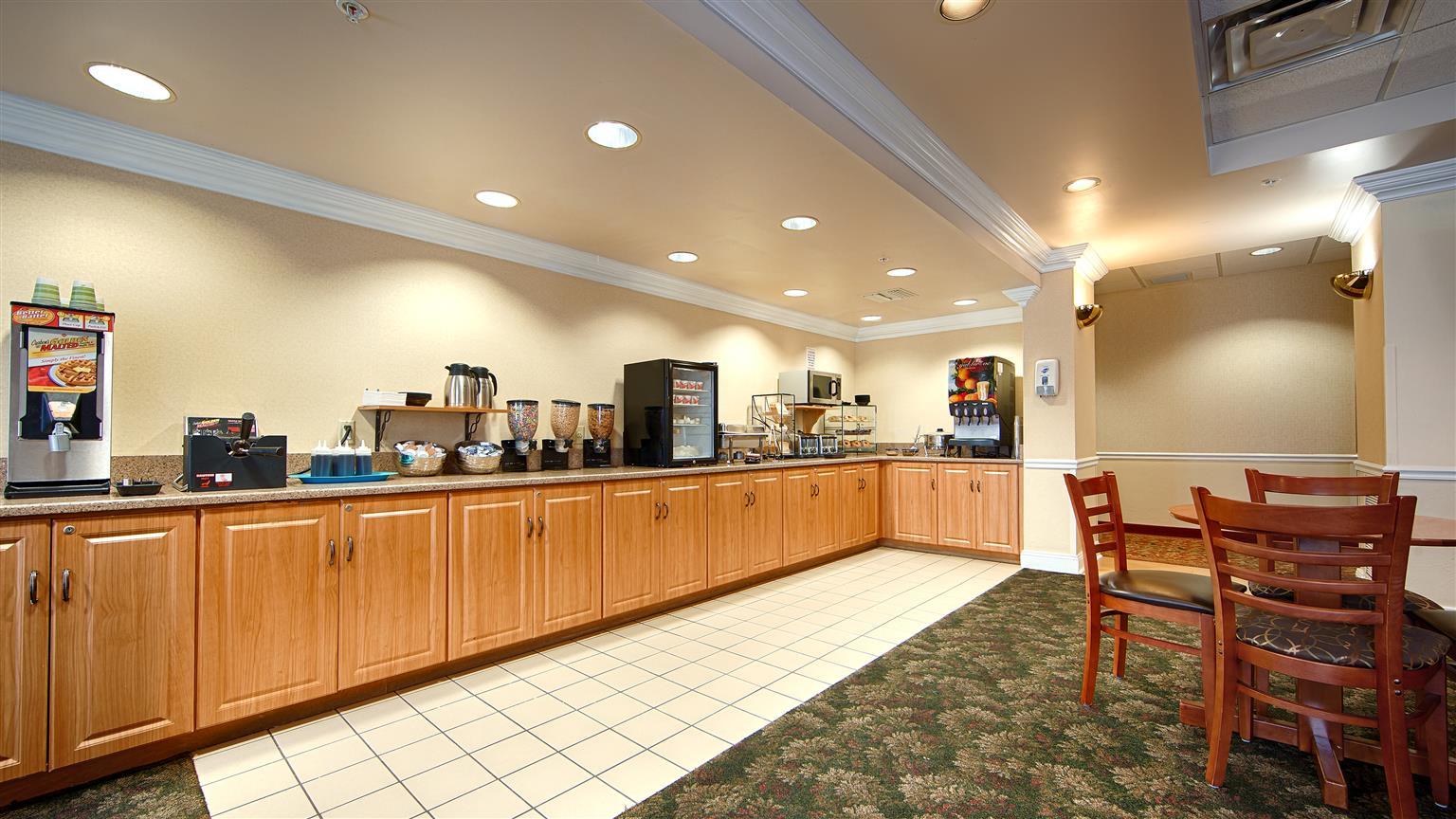 Western Airport 3*